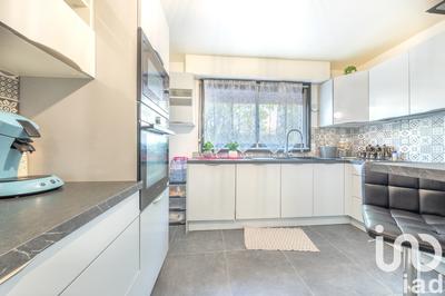 Appartement - 104 m² - 5 pièces