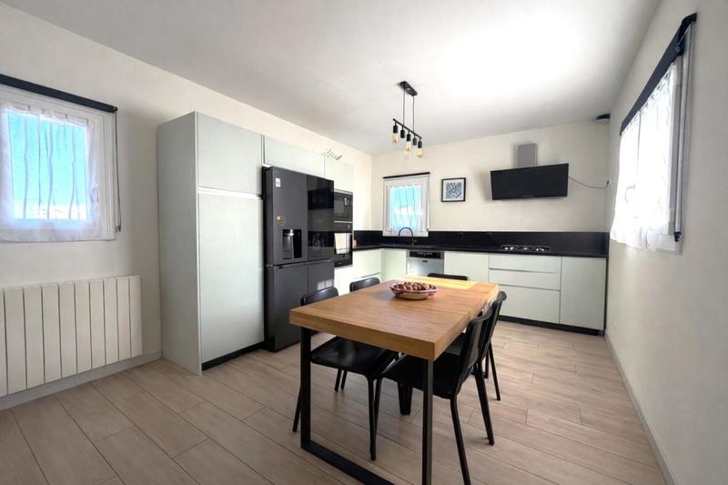 Maison - 106 m² - 4 pièces