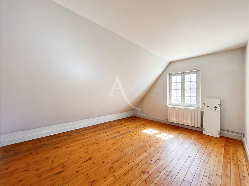 Maison - 160 m² - 7 pièces