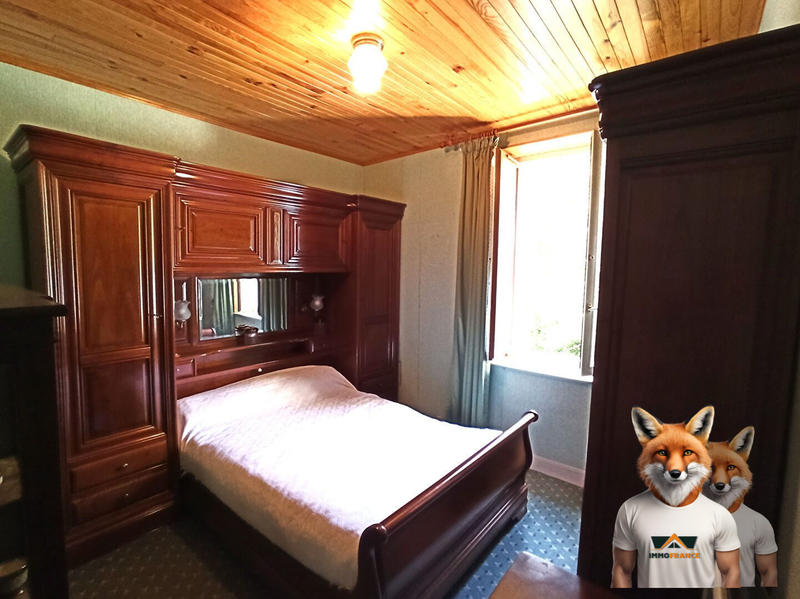 Maison traditionnelle - 278 m² - 14 pièces