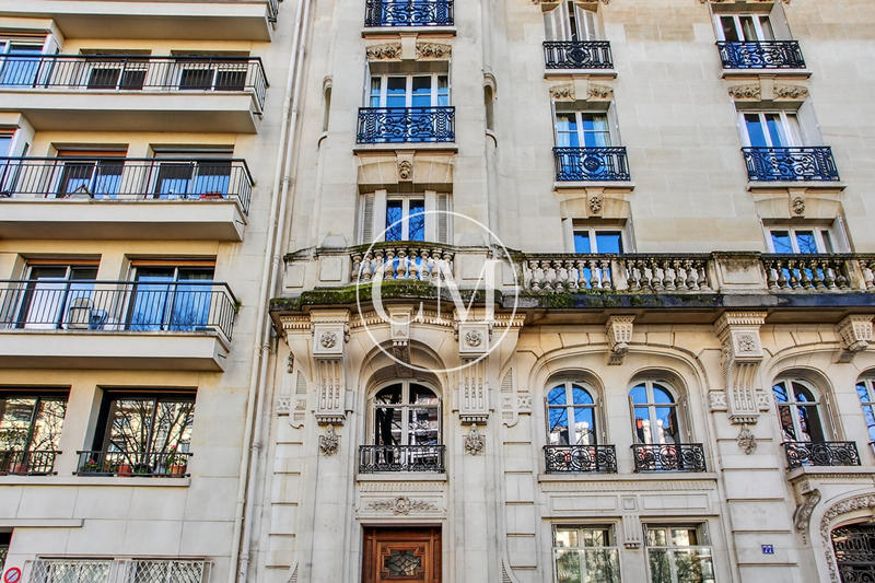 Bureau - 82 m² - 5 pièces