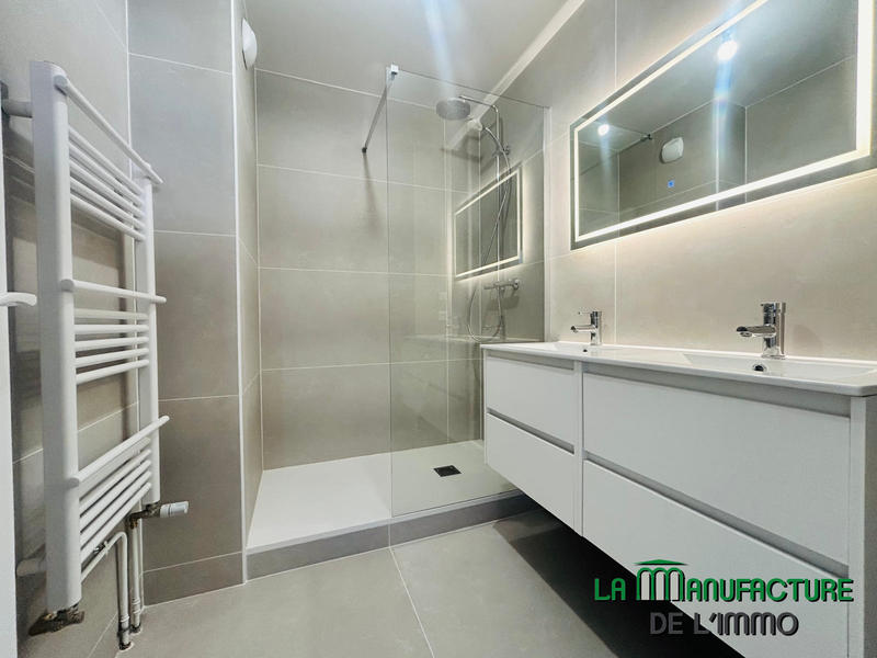 Appartement - 79 m² - 3 pièces