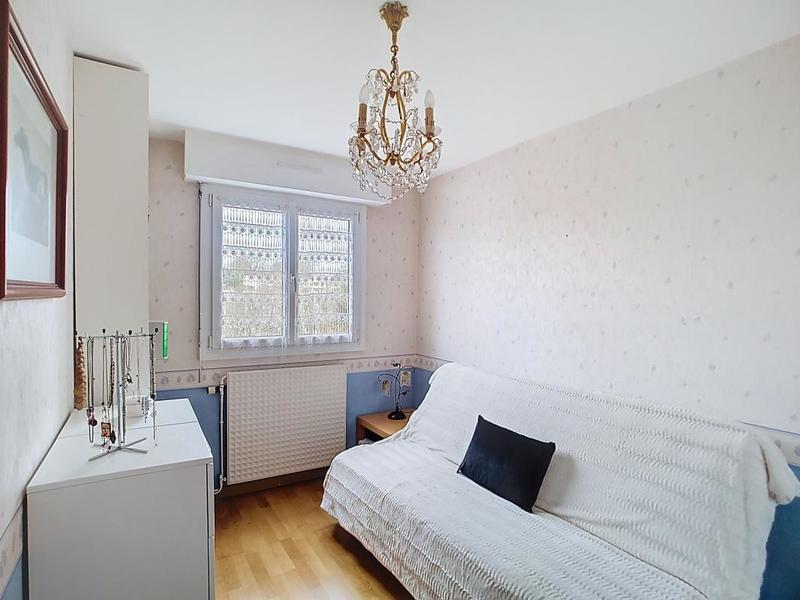 Appartement - 82 m² - 3 pièces