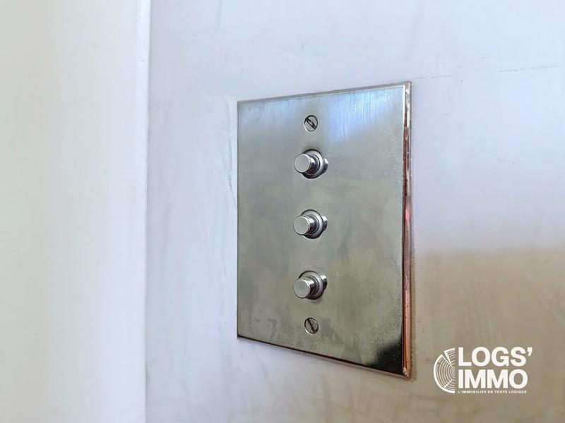 Maison contemporaine - 245 m² - 7 pièces