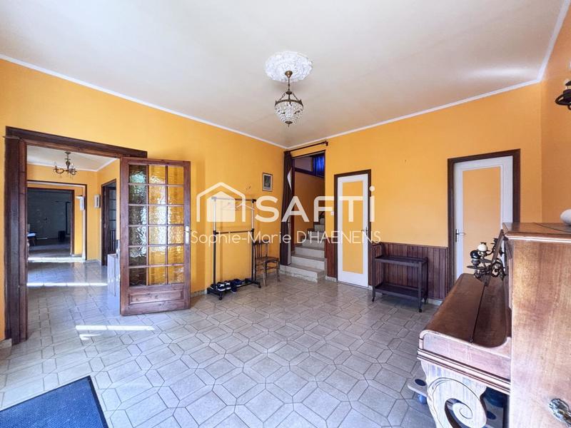 Propriété - 585 m² - 26 pièces