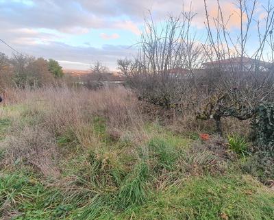 Terrain constructible - 700 m²