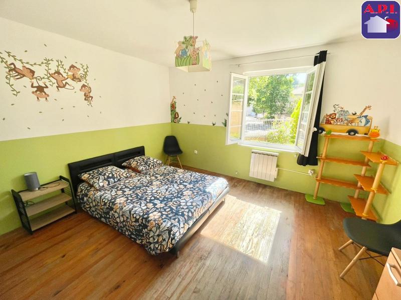 Maison - 168 m² - 6 pièces