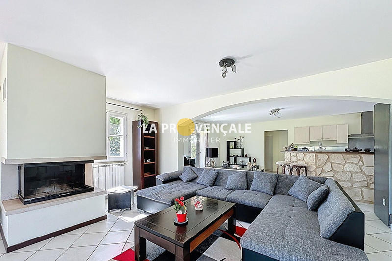 Maison - 175 m² - 6 pièces