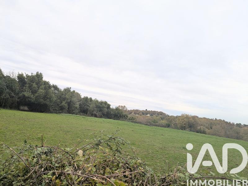 Terrain - 28 147 m²