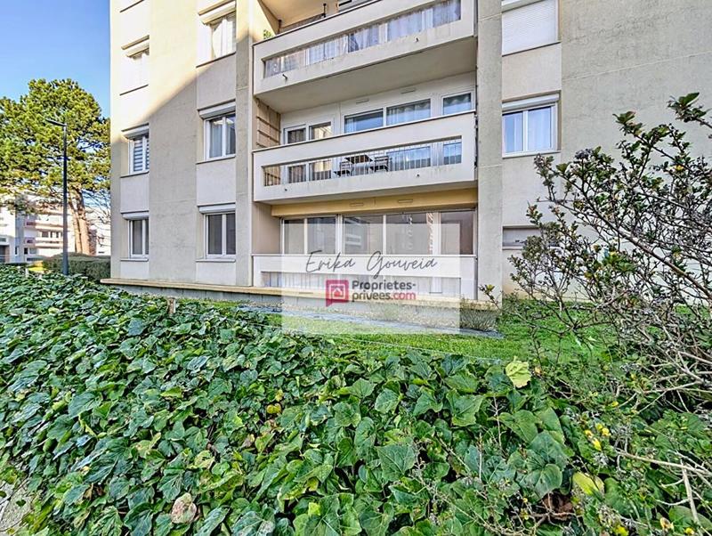 Appartement - 80 m² - 4 pièces