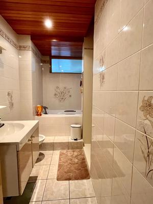 Maison - 137 m² - 5 pièces