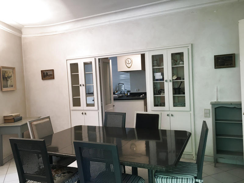 Maison - 297 m² - 8 pièces