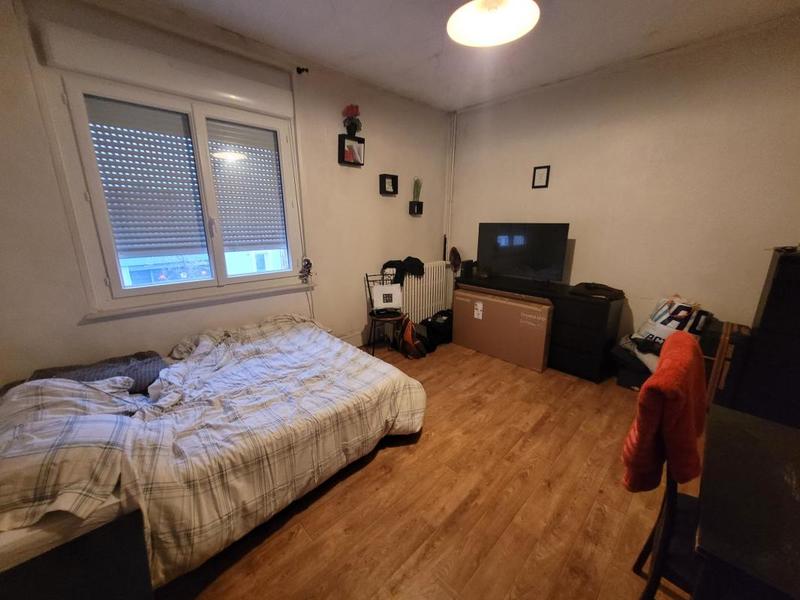 Immeuble - 180 m² - 12 pièces