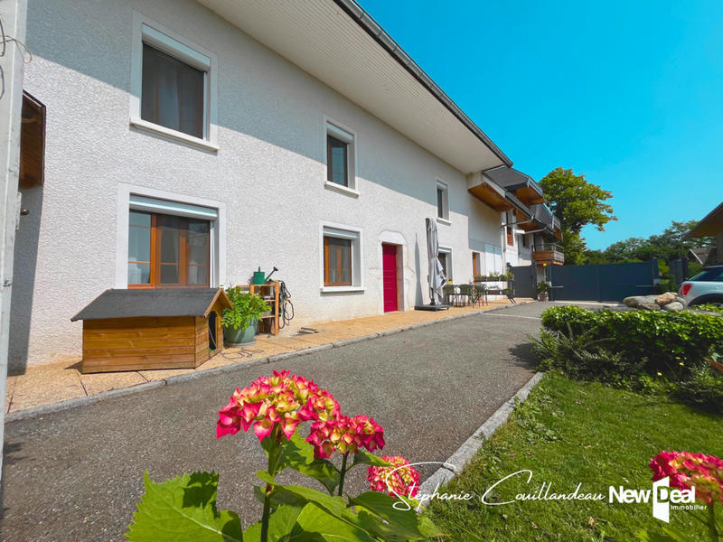 Maison - 236 m² - 8 pièces