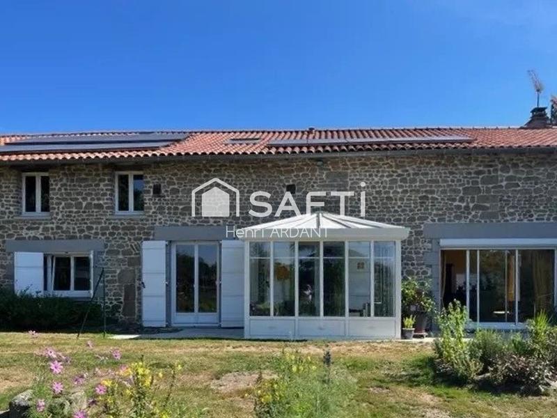 Maison - 258 m² - 8 pièces