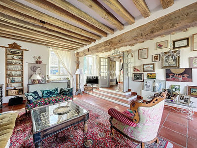 Maison - 159 m² - 6 pièces