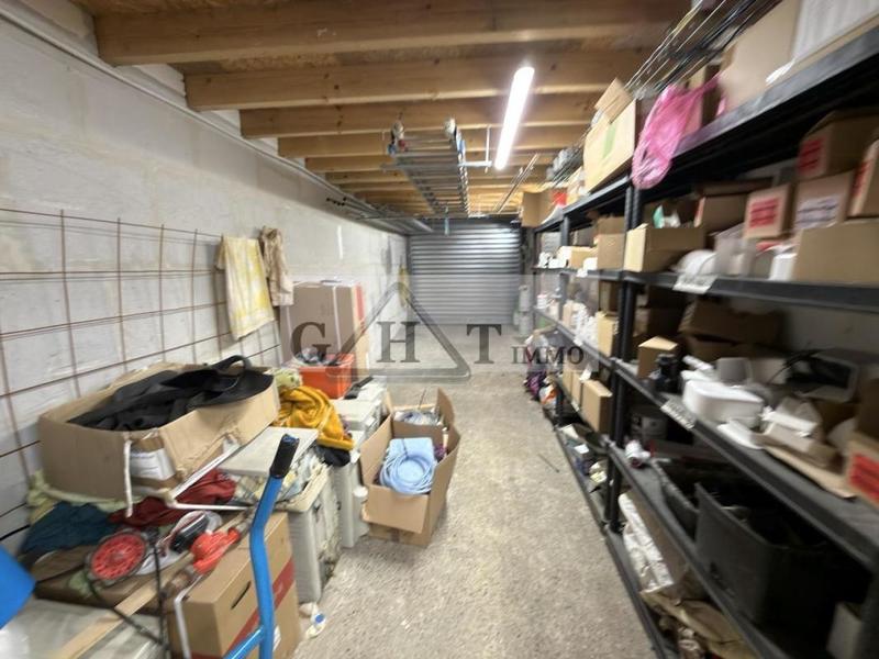 Entrepôt - 199 m²