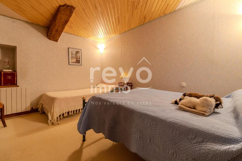 Maison - 478 m² - 12 pièces