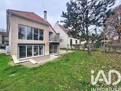 Maison - 170 m² - 7 pièces