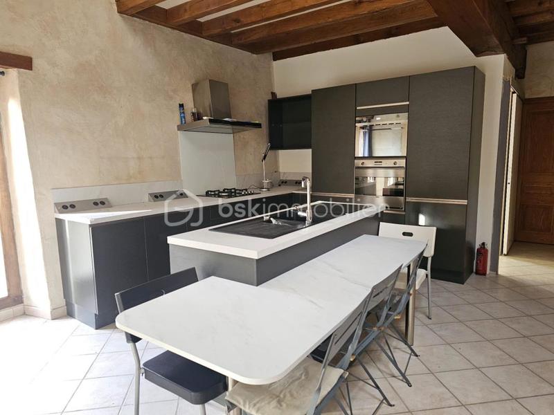 Maison en pierre - 180 m² - 7 pièces