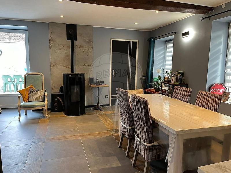 Maison - 148 m² - 6 pièces