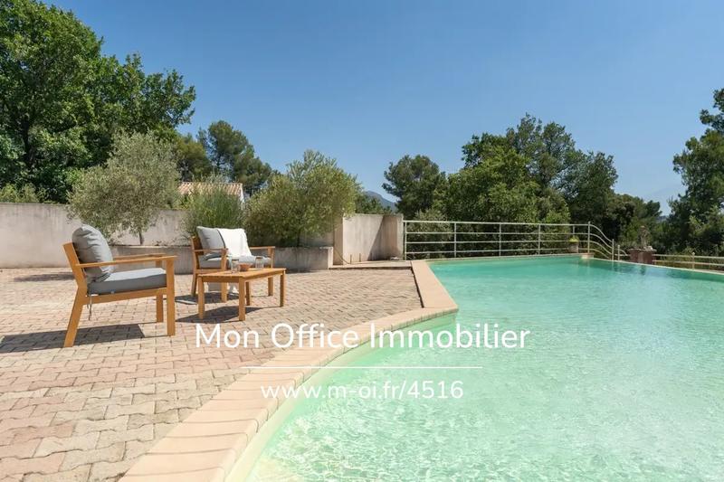 Maison - 125 m² - 4 pièces