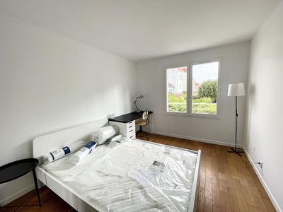Appartement - 11 m² - 5 pièces