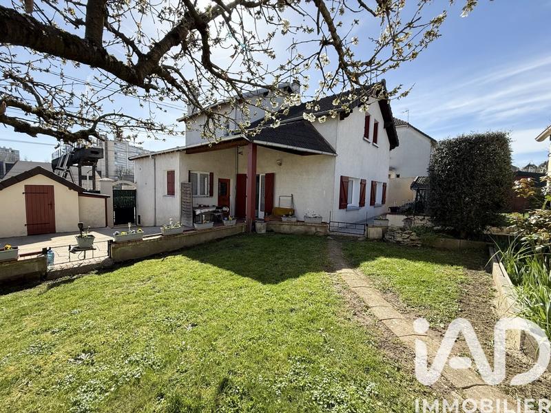 Maison - 150 m² - 7 pièces