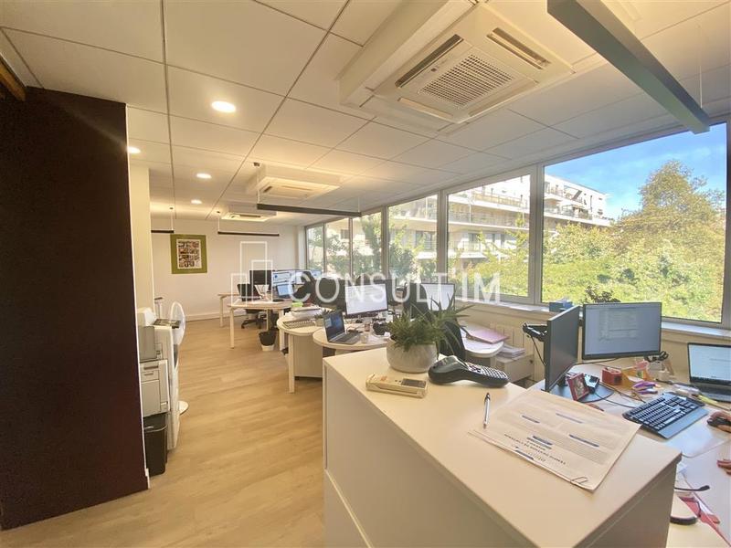 Bureau - 153 m²