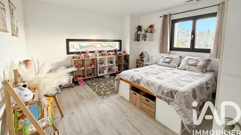 Maison - 440 m² - 28 pièces