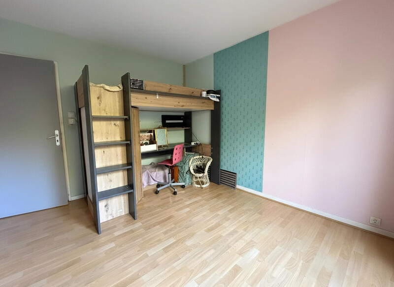 Appartement - 84 m² - 4 pièces