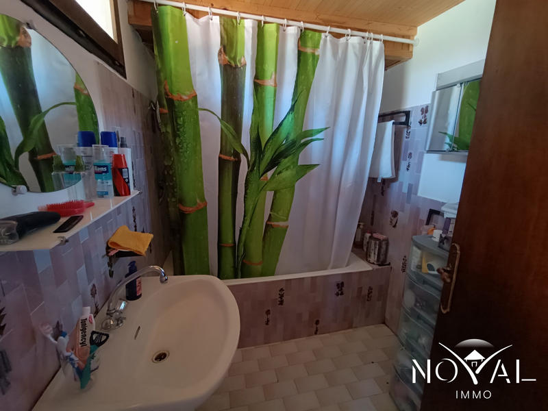 Maison - 240 m² - 5 pièces