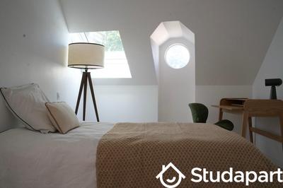 Chambre - 13 m² - 1 pièce