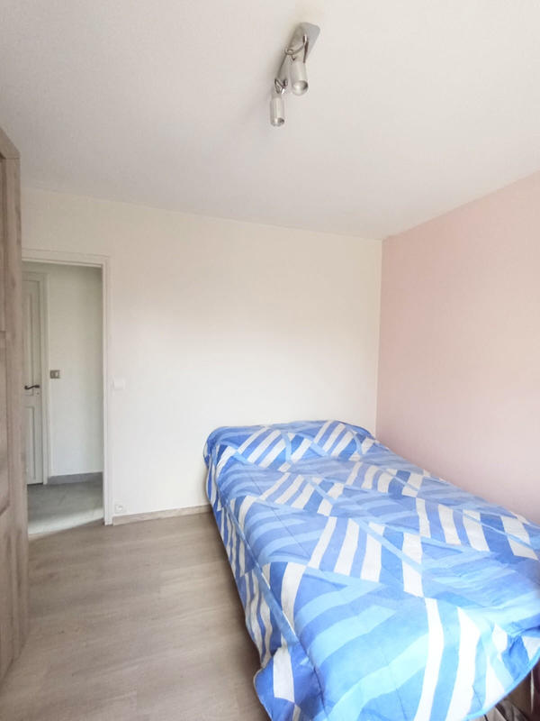 Maison - 92 m² - 6 pièces