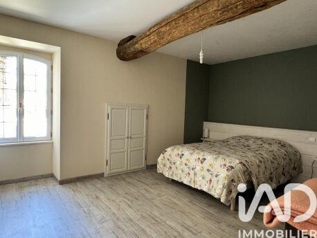 Maison - 277 m² - 6 pièces