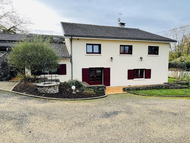 Maison - 207 m² - 6 pièces