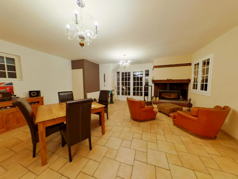 Maison - 160 m² - 6 pièces