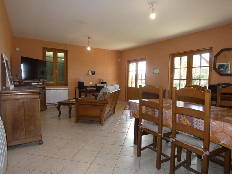 Maison - 96 m² - 5 pièces