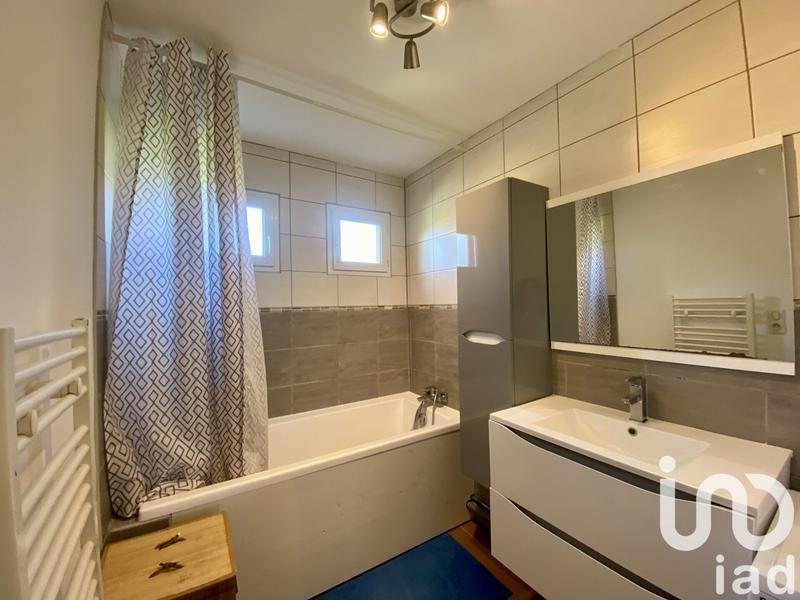 Maison - 97 m² - 6 pièces