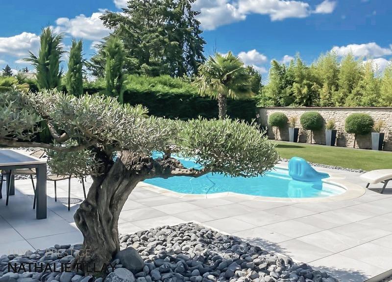 Maison - 196 m² - 6 pièces