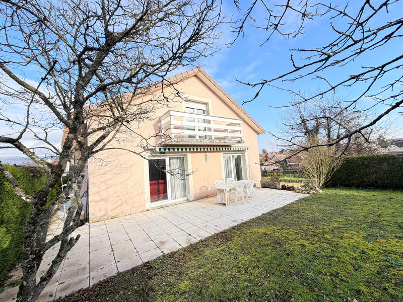 Maison - 121 m² - 6 pièces