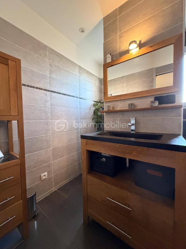 Villa - 202 m² - 10 pièces