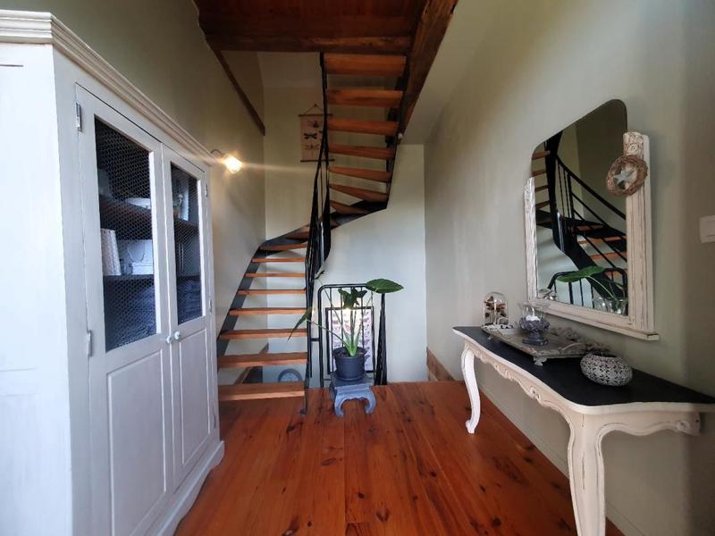 Propriété - 300 m² - 12 pièces