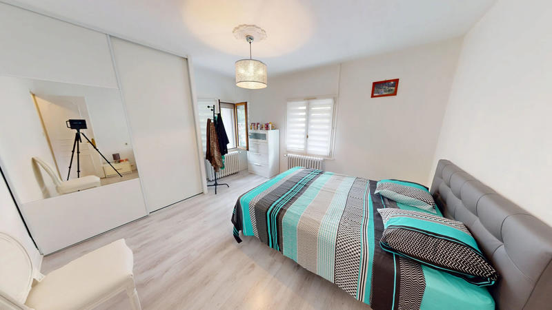 Maison - 152 m² - 6 pièces