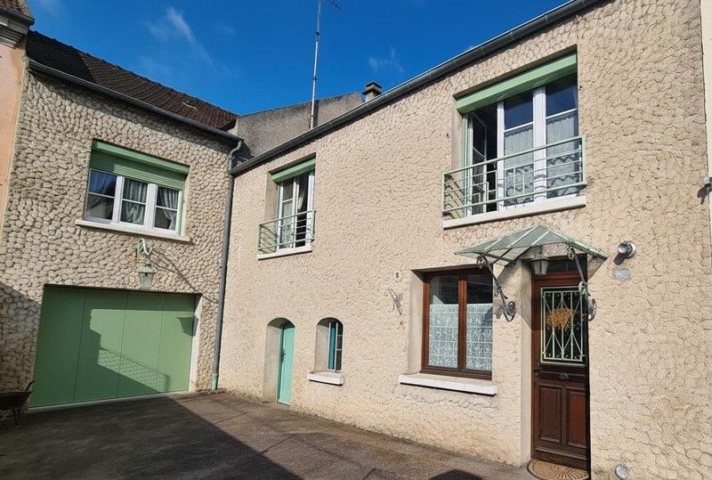 Maison - 306 m² - 11 pièces