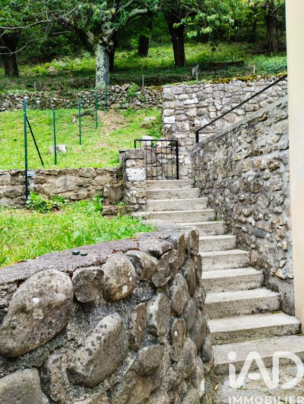 Maison - 90 m² - 7 pièces