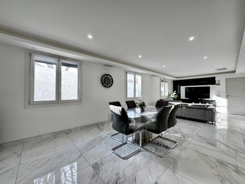 Maison - 108 m² - 5 pièces