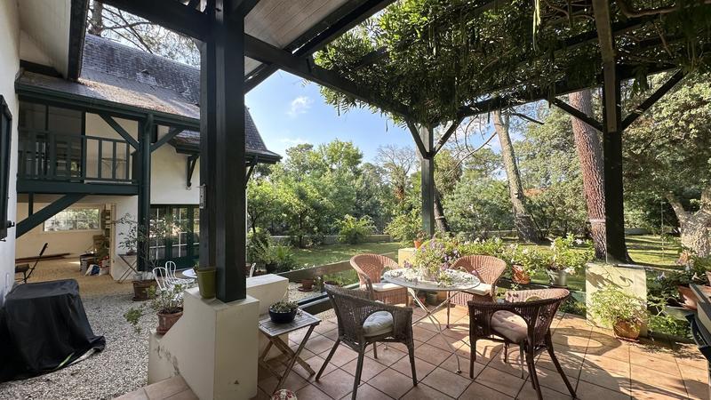 Maison - 192 m² - 8 pièces