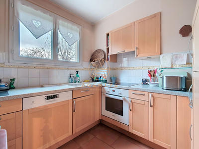 Appartement - 87 m² - 5 pièces