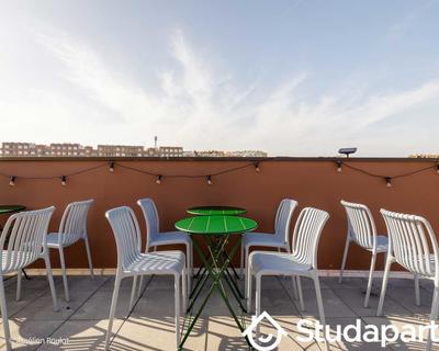 Chambre - 190 m² - 1 pièce